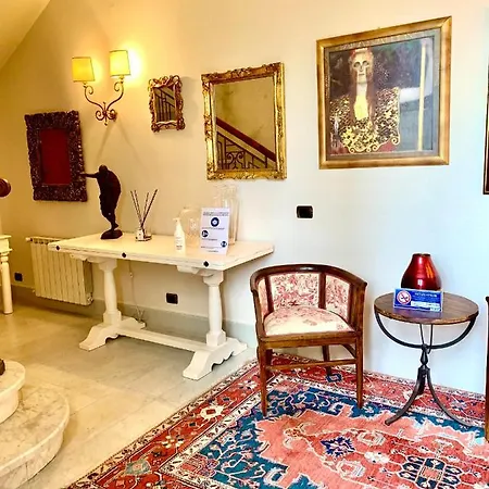Florentia Home *